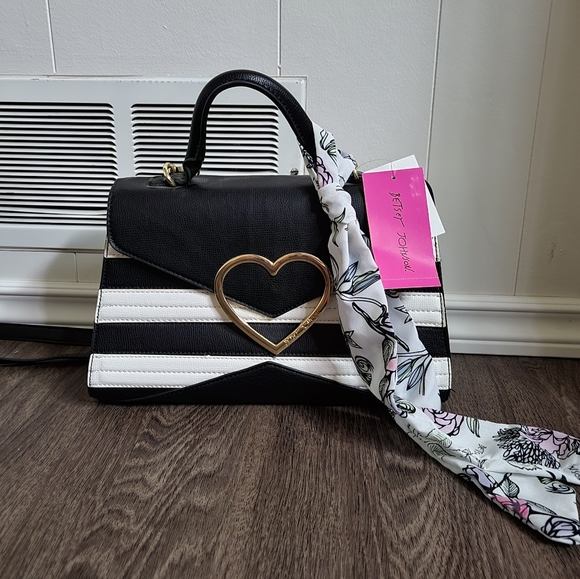 Betsey Johnson Crossbody Bag - Picture 1 of 4